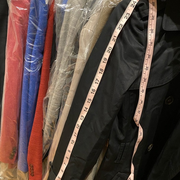 New without tags, Banana Republic Woman’s Black Classic Trench Coat with pockets - Picture 15 of 15